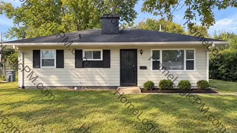 3018 Eagledale Dr, Indianapolis, IN 46222