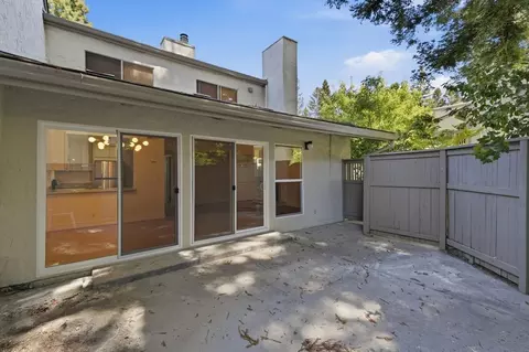 19428 Vineyard Ln, Saratoga, CA 95070