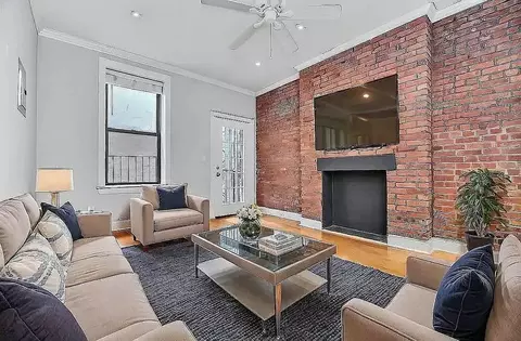 564 Hudson St #3A, New York, NY 10014