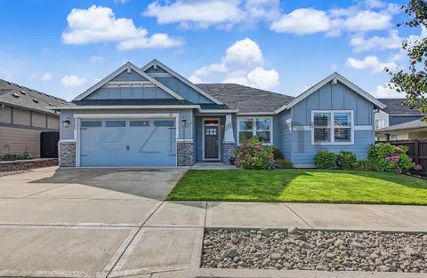 5509 NE 134th St, Barberton, WA 98686