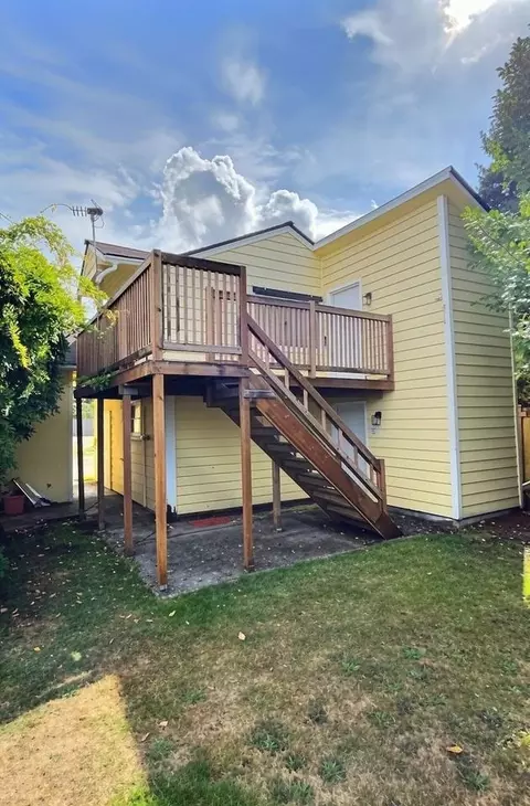 12203 Roseberg Ave S, Burien, WA 98168