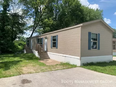 8703 Wabash Ave #29, Terre Haute, IN 47803