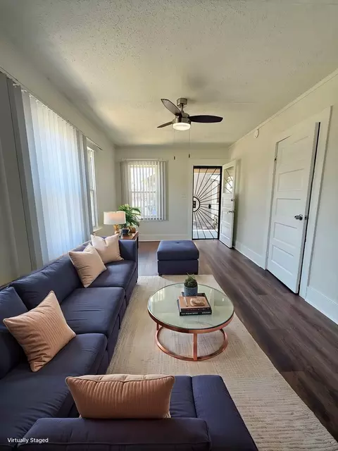 643 W 58th St, Los Angeles, CA 90037
