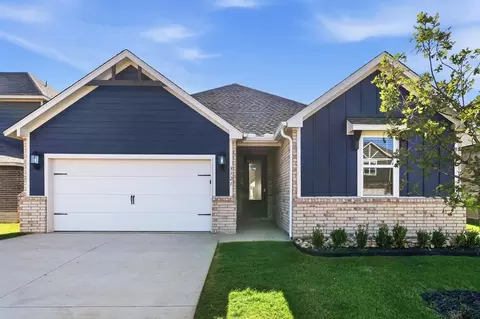 3121 Evyn Blvd, Yukon, OK 73099