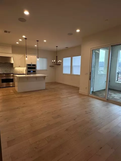 156 Harvest St, Daly City, CA 94014