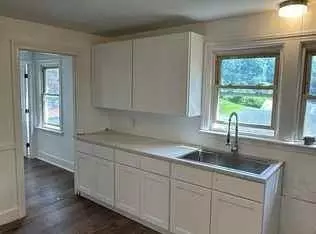 417 N Walnut St #2, Waterbury, CT 06704