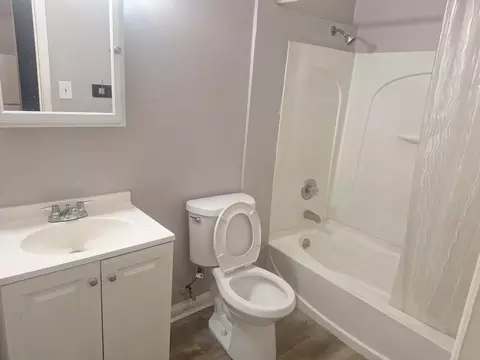 70 Sexton St, New Britain, CT 06051