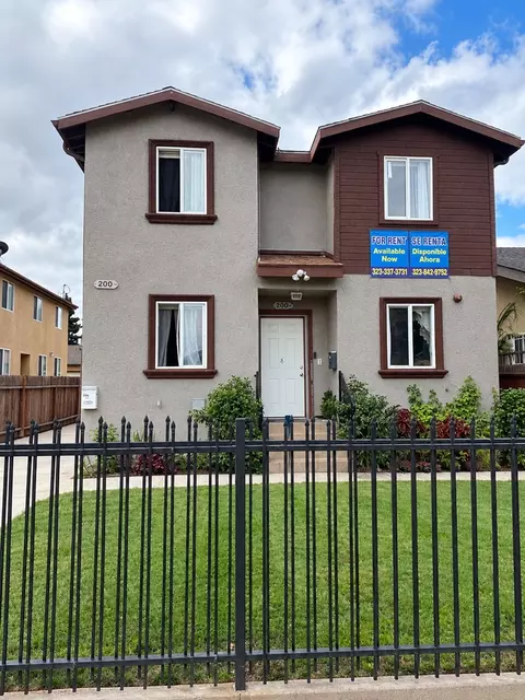 200 W 52nd St, Los Angeles, CA 90037