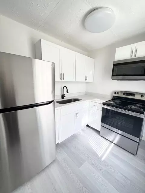 205 S Grove St #2, Eustis, FL 32726