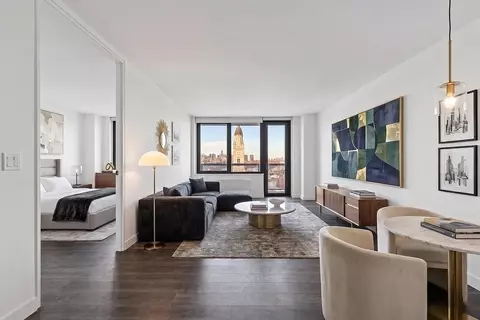 250 E Houston St #12L, New York, NY 10002