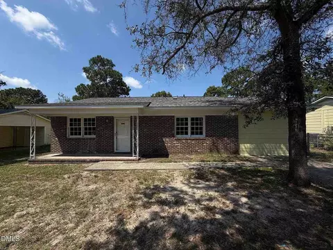 3633 Metric Dr, Hope Mills, NC 28348