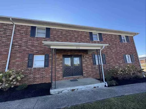 253 University Dr #4, Radcliff, KY 40160
