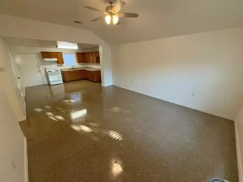 212 S 12th St, Temple, TX 76501
