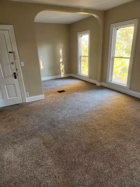 507 E Chestnut St #2, Mount Vernon, OH 43050