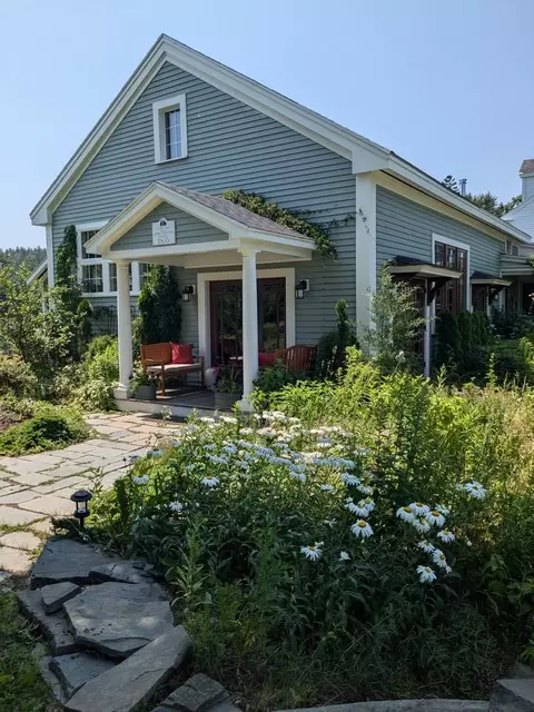53 Falls Bridge Rd #BARN, Blue Hill, ME 04614