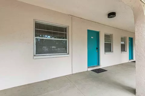 555 62nd St S, Saint Petersburg, FL 33707