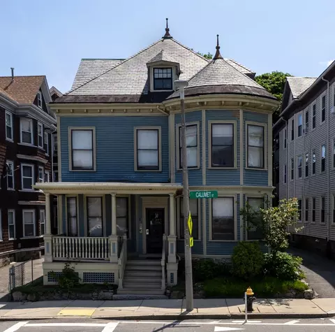126 Calumet St #1, Boston, MA 02120