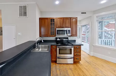 126 Calumet St #2, Boston, MA 02120