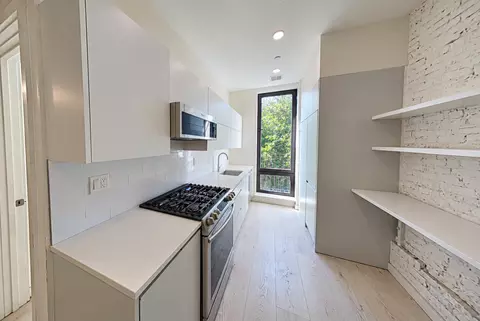 2 Worthington St #2, Boston, MA 02120