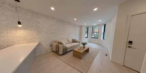 2 Worthington St #1, Boston, MA 02120