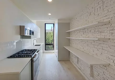 2 Worthington St #3, Boston, MA 02120