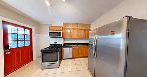 882 Huntington Ave #2, Boston, MA 02115