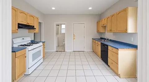 91 Calumet St #2, Boston, MA 02120