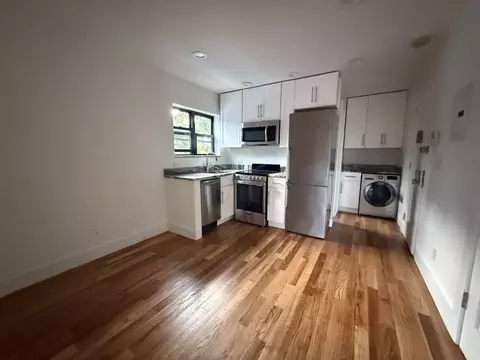 Undisclosed, New York, NY 10461