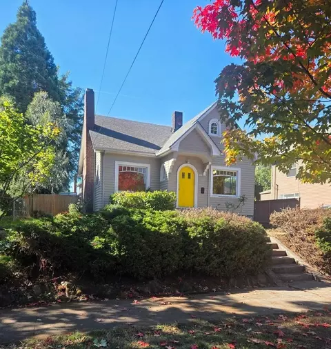 5545 N Burrage Ave, Portland, OR 97217