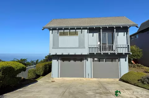 23 Holiday Ct, Pacifica, CA 94044
