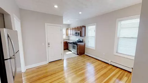 59 Pembroke Ave #59-3, Providence, RI 02908