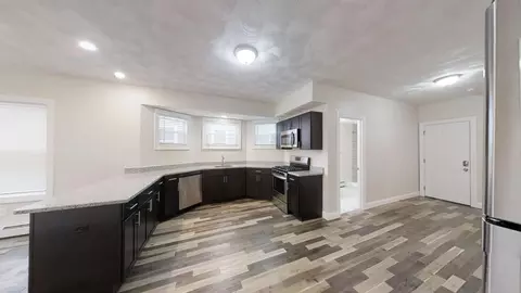 122 Oakland Ave #122-3, Providence, RI 02908