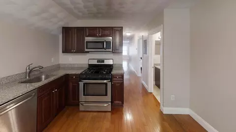 70 Pembroke Ave #72-3, Providence, RI 02908