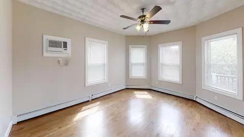 83 Pembroke Ave #83-2, Providence, RI 02908