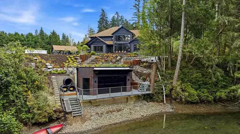1136 14th Ave, Fox Island, WA 98333