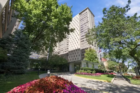 3950 N Lake Shore Dr #1100A, Chicago, IL 60613