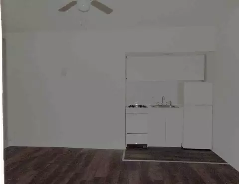 6916 N Lakewood Ave #209, Chicago, IL 60626