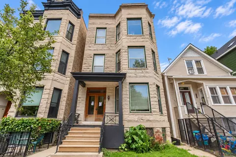 1032 W Roscoe St #3, Chicago, IL 60657
