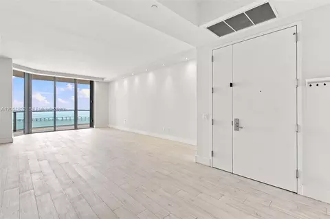 Undisclosed, Miami, FL 33131