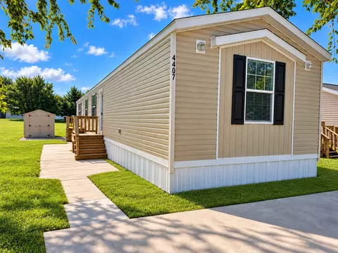 4407 Buttercup Ln #241, Traverse City, MI 49685