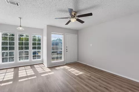 104 Mosscliff Cir #6, San Marcos, TX 78666