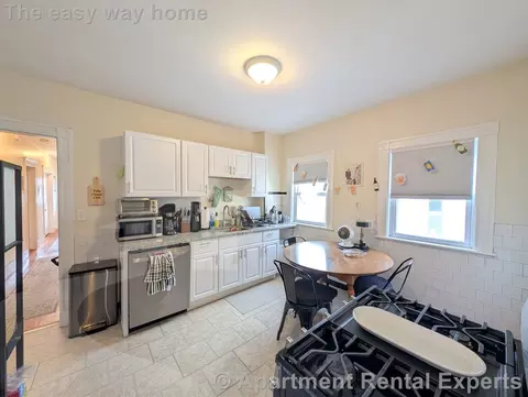 300 Boston Ave #3, Medford, MA 02155