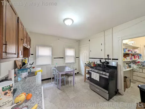 300 Boston Ave #1, Medford, MA 02155