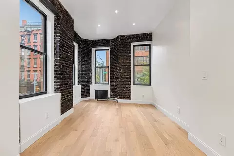 17 Prince St #1, New York, NY 10012