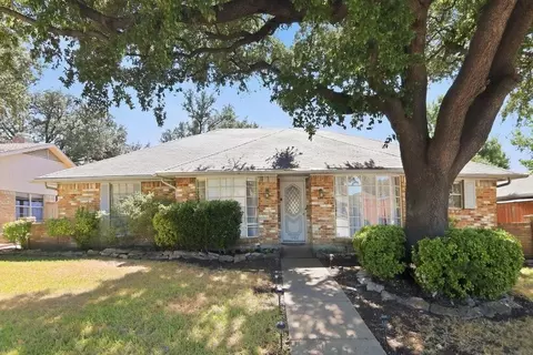 1902 Westminster Dr, Carrollton, TX 75007