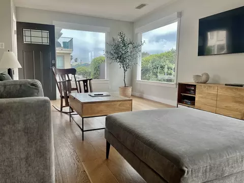 115 17th St, Manhattan Beach, CA 90266
