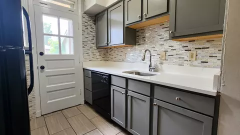 1020 Sanford Ave, Saint Louis, MO 63139