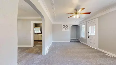 10914 Oliver Rd, Cleveland, OH 44111