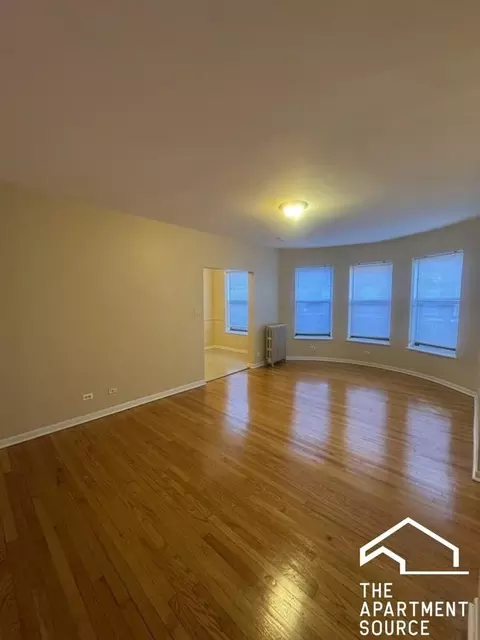 7726 N Marshfield Ave #3C, Chicago, IL 60626