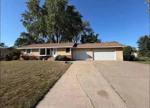 6784 Laurie Ct # ROSEVILLE, Roseville, MN 55113